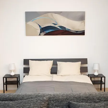 Vincent Apartment *