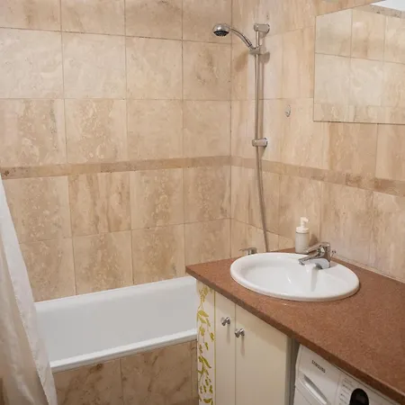 Vincent Apartment *